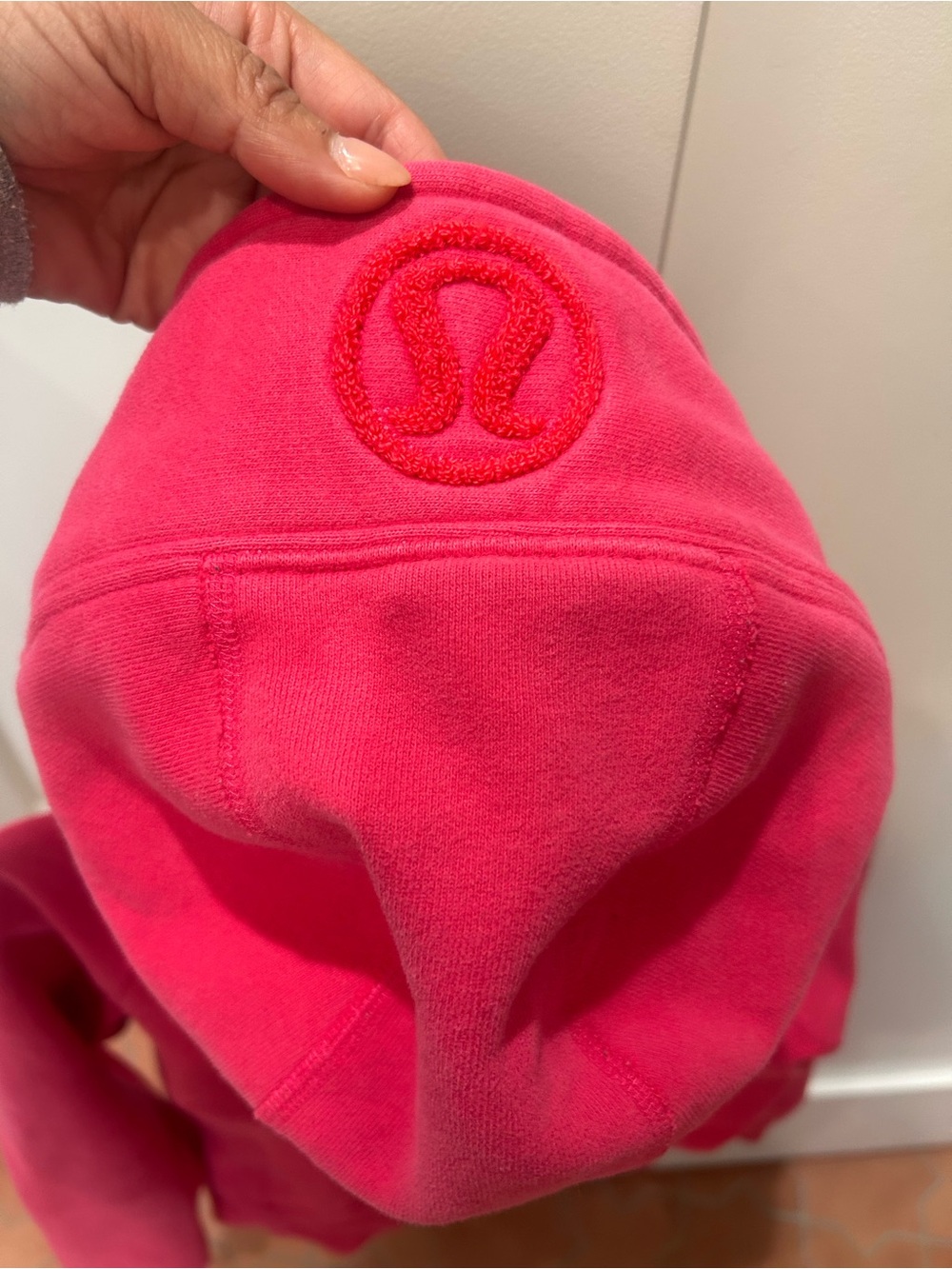 Lululemon Scuba Hoodie in a vibrant pink colorway - Picture 3 of 3